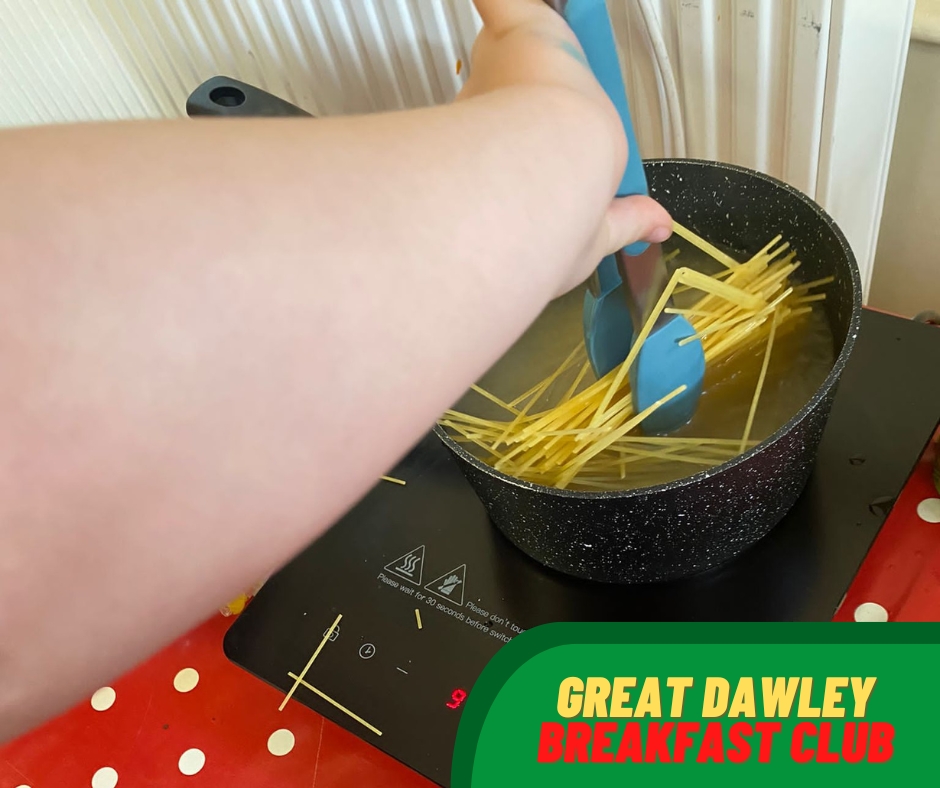 GreatDawley's tweet photo. 🍝At Breakfast Club today, we tested our culinary skills and made some spaghetti bolognese from scratch! And what fantastic results!🙌

We hope you all enjoyed today! - Don't forget, there will be no Breakfast Club at Dawley Town Hall tomorrow. https://t.co/iJzfEmbBfp