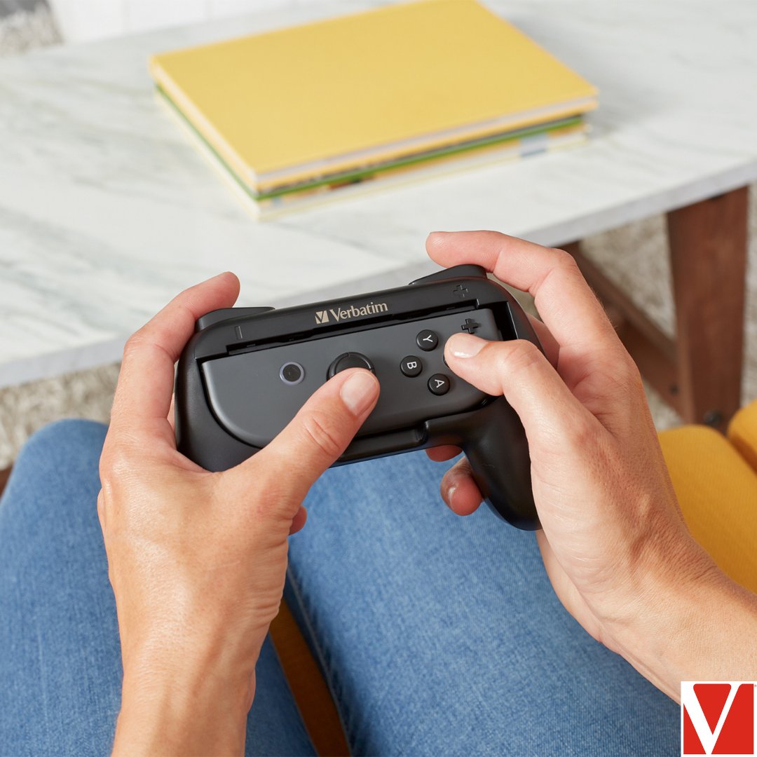 usverbatim's tweet photo. Extend your playing time and keep your hands comfortable! Designed for use with the Nintendo Switch™ Joy-Con™ Controllers, the Verbatim® Charging Controller Grip charges your controllers while in use and clearly displays your charge level
#TechnologyYouCanTrust
#NintendoSwitch https://t.co/4z0hRKDE6q