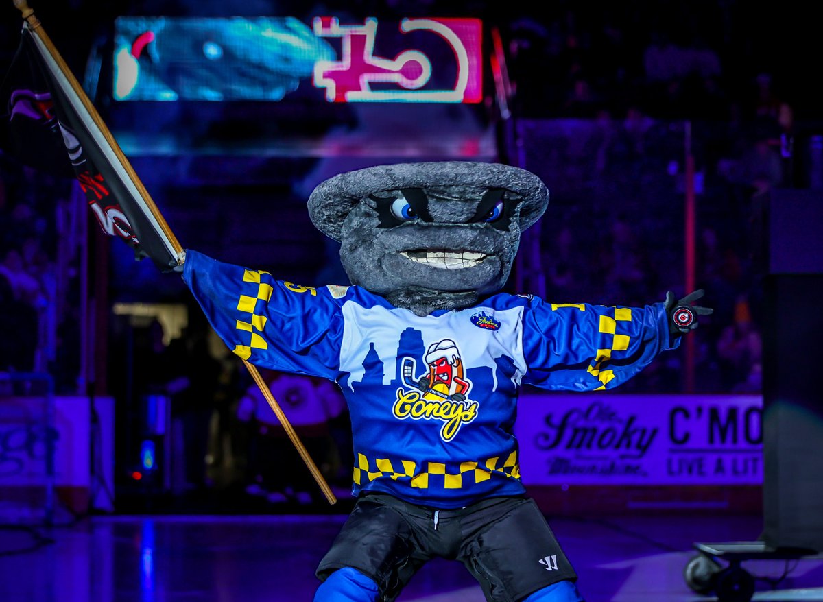 Twister is celebrating #NationalChiliDogDay, are you?

Retweet for a chance to win a <a href="/Skyline_Chili/">Skyline Chili</a> gift card for all the coneys you'll be downing today!
(Winner chosen tonight @ 7pm)