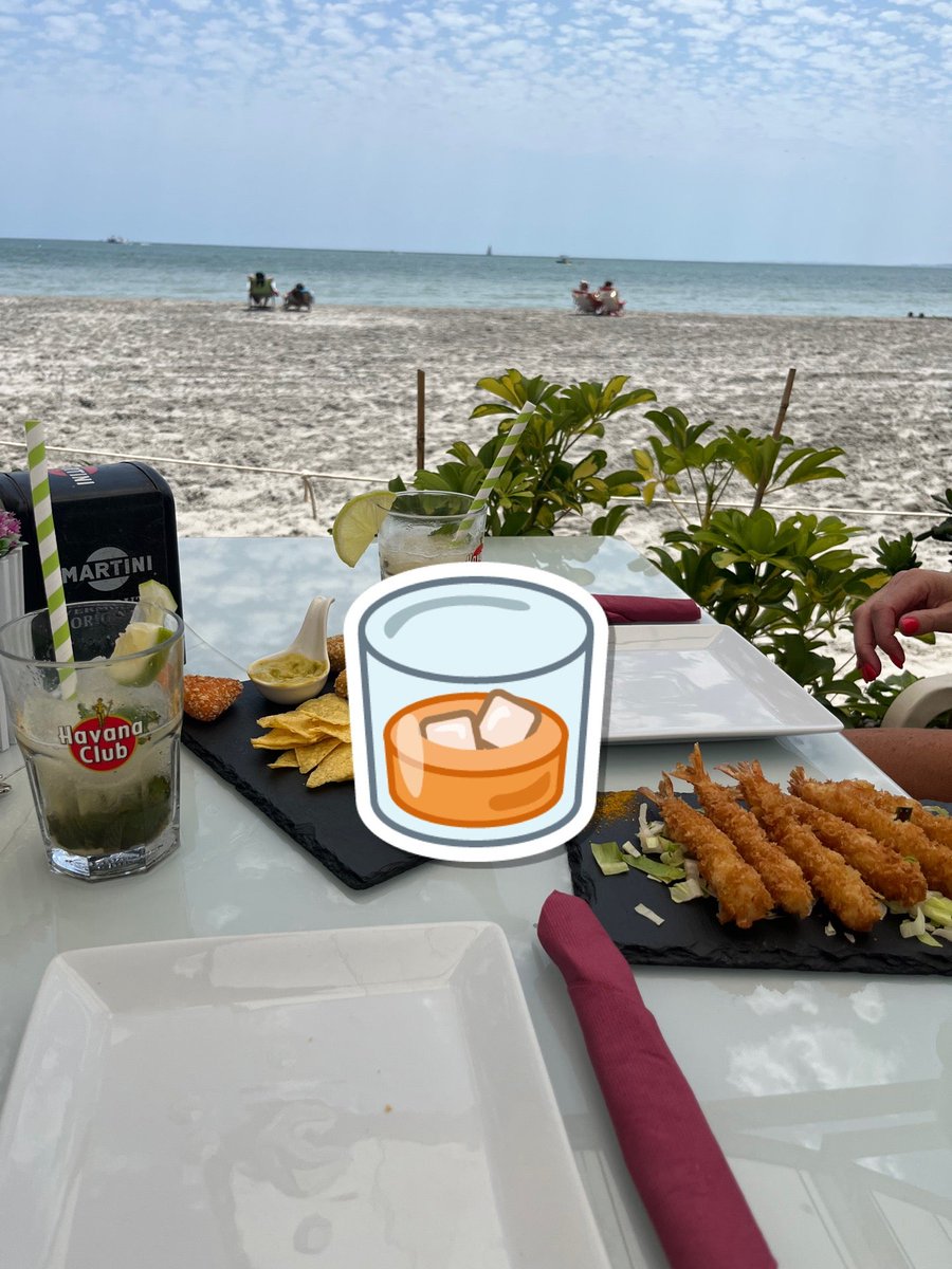 lbl69's tweet photo. I'm at Havana Café in Santa Pola, ESPAÑA https://t.co/hUDIxEiqCS https://t.co/rDfo4cgQ2Q