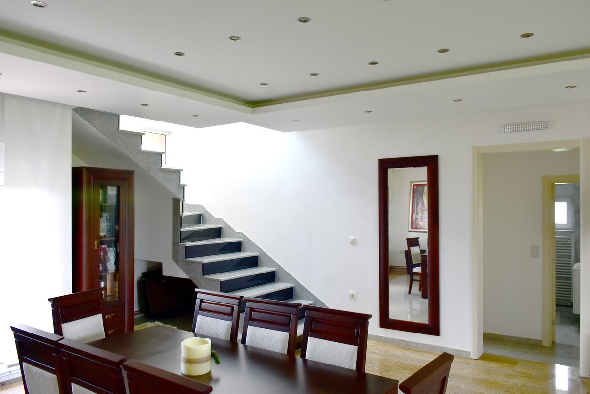 FilmInSerbia's tweet image. New location in SFC database brings together #luxury and open space concept, surrounded by beautiful nature and endless green fields, only 30 km away from #Belgrade.
filminserbia.com/location/petro…
#filminserbia #filminglocation #locationscouting #beograd #surčin #house
