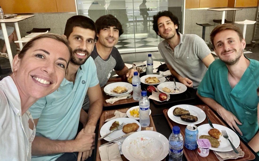 mjuanfi81's tweet photo. Parte del IVO UROOM team. Se vienen proyectos. Stay tuned!
@RamirezBackhaus @DominguezEscrig https://t.co/wfUg7XHv3C