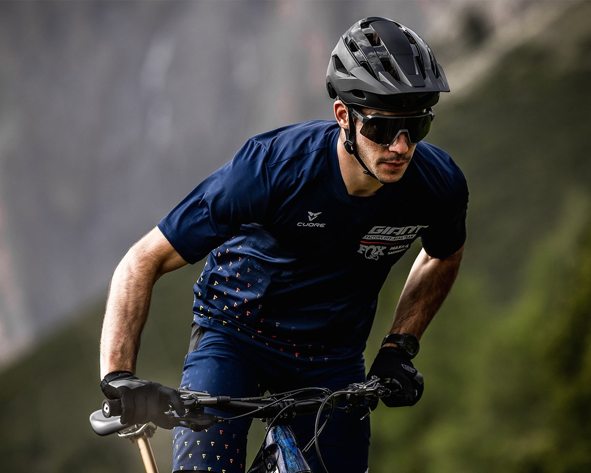 ridegiantbikes's tweet photo. If you’ve ever felt a need to size up and cinch down to get the right feeling of width without pressure, the all-new Rail’s rounder shape offers a more balanced overall feel.
Learn more → https://t.co/ZtCUSmhHPX
#ConquerWithConfidence #RideUnleashed https://t.co/T0lQx98YRE