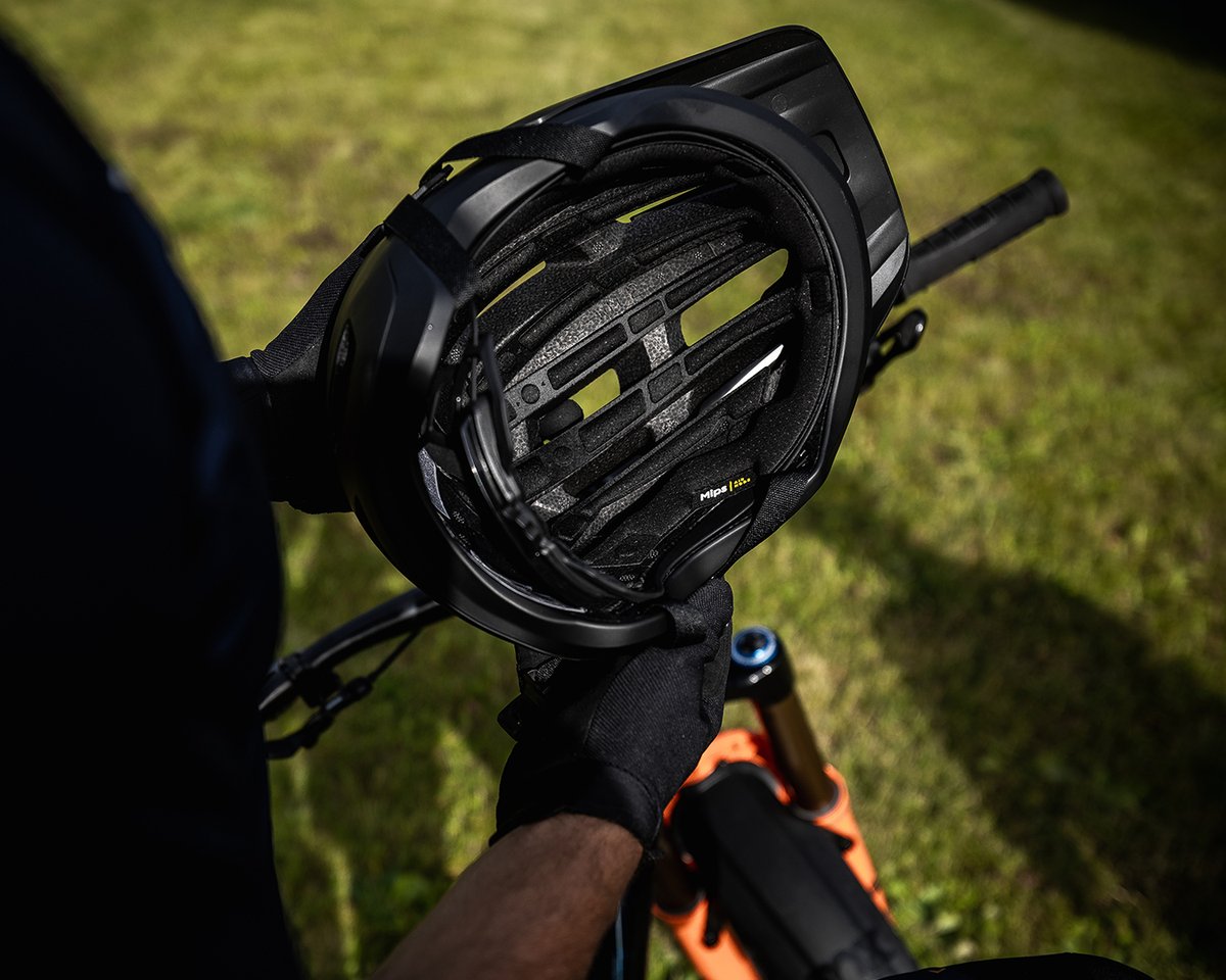 ridegiantbikes's tweet photo. If you’ve ever felt a need to size up and cinch down to get the right feeling of width without pressure, the all-new Rail’s rounder shape offers a more balanced overall feel.
Learn more → https://t.co/ZtCUSmhHPX
#ConquerWithConfidence #RideUnleashed https://t.co/T0lQx98YRE