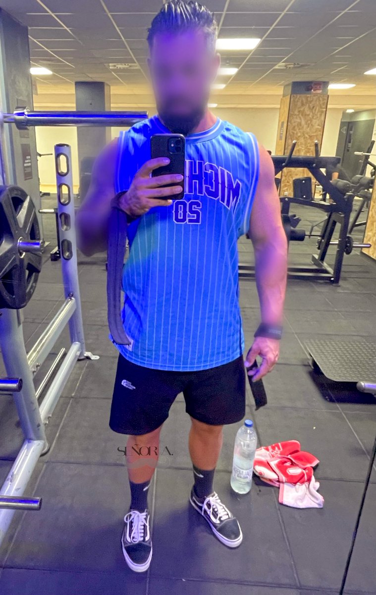 Sr_A88's tweet photo. Estoy acabando de entrenar, nose si hacer cardio o ducharme… 💦 ¿vienes y me ayudas a decidir? 😜

#boy #hot #fitness #muscle #summer ⠀ https://t.co/PrzPCzPAQQ
