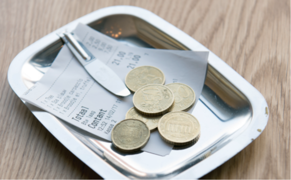 DeHorecabond's tweet image. Weer een contract voor bepaalde tijd? Verplicht vakantiedagen opnemen in een rustige periode? Fooi inhouden als er een kastekort is?

Alle vragen en antwoorden hierop en meer lees je in #HorecaInfo 2.
fnvhoreca.nl/juridische-hul…

#FNVHoreca #kastekort #vakantie #langdurigziek