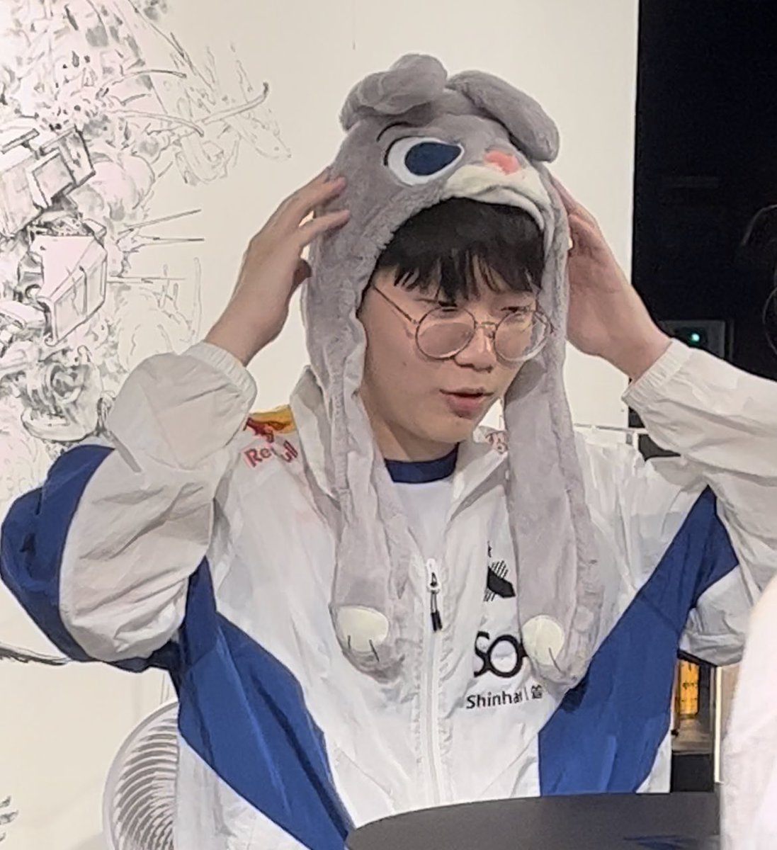 croco__o's tweet photo. 아기 넘기엽고•• https://t.co/OfOZfsgEJV