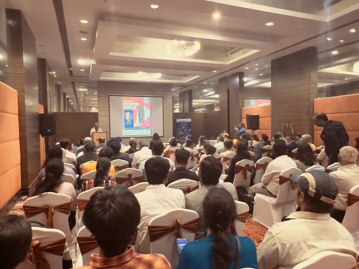 mitcchduddani's tweet photo. Housefull at @nhrdbangalore monthly meet 
#ChatGPT in #hr https://t.co/ZVj5RBPYsL