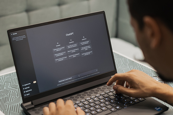 Curious about the remarkable capabilities of ChatGPT? 🤔

We have have put together a blog looking into the applications of ChatGPT to assess its current performance across different domains!

Read it here: hubs.ly/Q01Z50S70

#ChatGPT #AI #Innovation #Realise