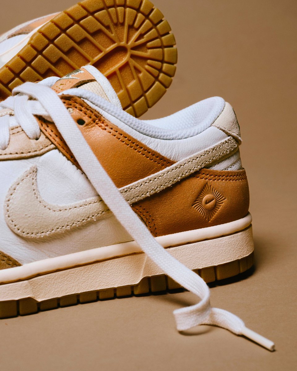 JustFreshKicks's tweet photo. Releasing at 10AM EST 🦘 
Nike Dunk Low SE 'Australia'
=> https://t.co/DB4XYuO07p https://t.co/Ki4Z0n3q5G