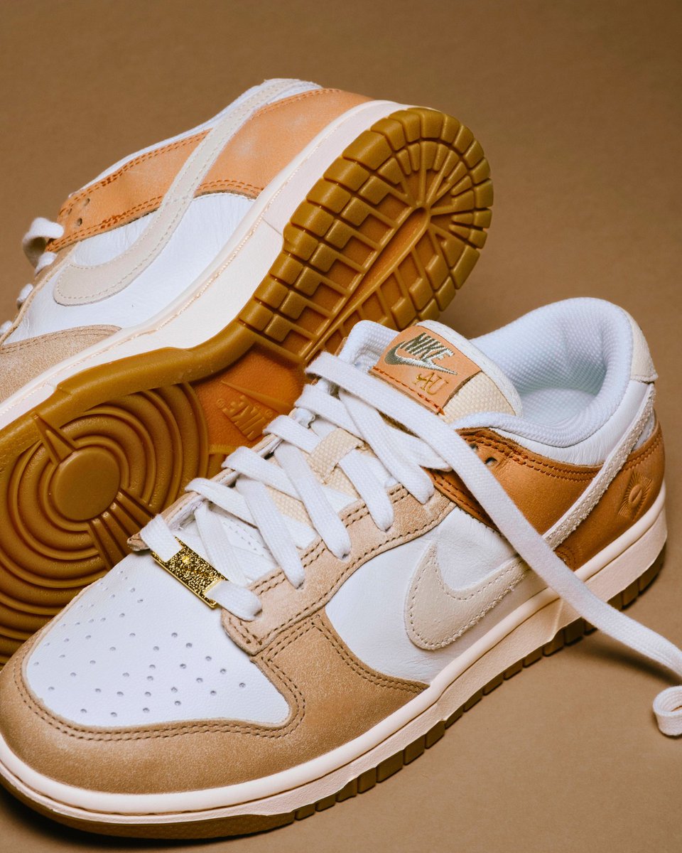 JustFreshKicks's tweet photo. Releasing at 10AM EST 🦘 
Nike Dunk Low SE 'Australia'
=> https://t.co/DB4XYuO07p https://t.co/Ki4Z0n3q5G