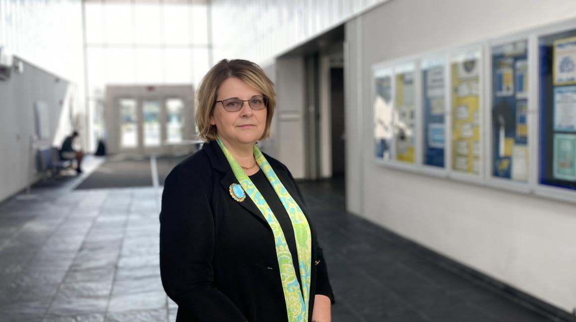 Get to know CASL Dean Dagmar Budikova!
Dean Dagmar Budikova shares why the UM-Dearborn community and our mission resonate with her and how much she’s looking forward to her new College of Arts, Sciences and Letters leadership role.
umdearborn.edu/news/get-know-…