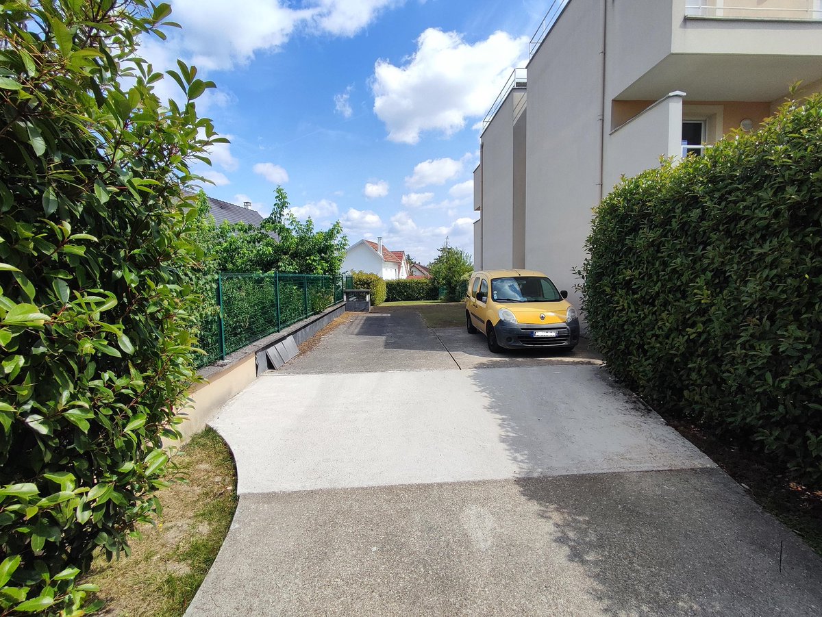 GcBudoc's tweet image. Champigny sur Marne. Grande place de parking spécial gros véhicule: #campingcar, #foodtruck, gros #utilitaire, #camionette 20 M3...
Je vous propose à la location une grande place de #parking . Pas de limitation de hauteur, accès facile depuis la rue. 100 €/mois