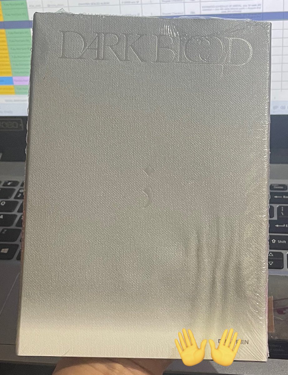Seoul_Merchant's tweet photo. hi! 

i was wondering if someone wants to claim this SEALED Dark Blood album for FREE!!

Natapunan siya ng coffee 🥲

RT nalang if inch https://t.co/PG2c4fG9y9