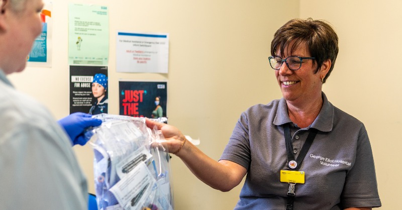 Ageing_Better's tweet photo. We've partnered with @help_force on an exciting new image library collection showcasing the contributions of older volunteers to the NHS.

Check out the full collection: https://t.co/wb4TJQi8aH https://t.co/mmmnFEoeKV