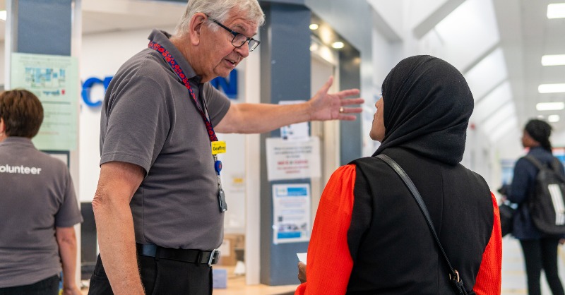 Ageing_Better's tweet photo. We've partnered with @help_force on an exciting new image library collection showcasing the contributions of older volunteers to the NHS.

Check out the full collection: https://t.co/wb4TJQi8aH https://t.co/mmmnFEoeKV