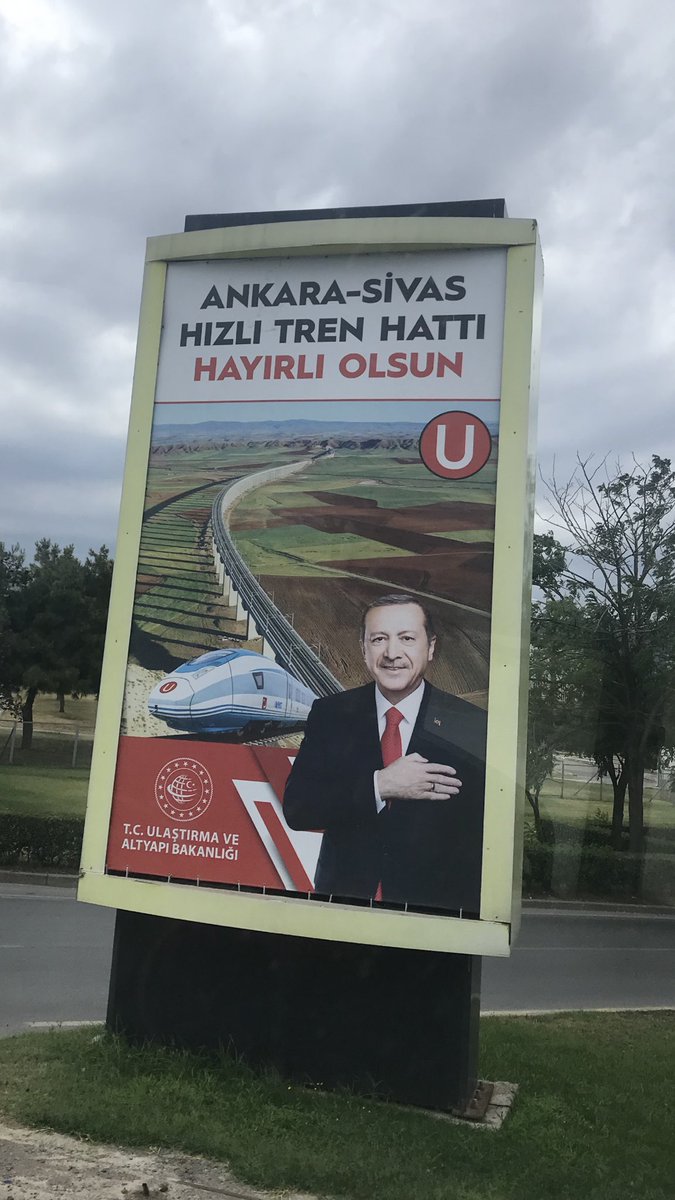 jadore_miracle's tweet photo. Bir insanın Sivas’a hızlı gitmek için ne gibi bir nedeni olabilir ki? https://t.co/IBLm9qXowC