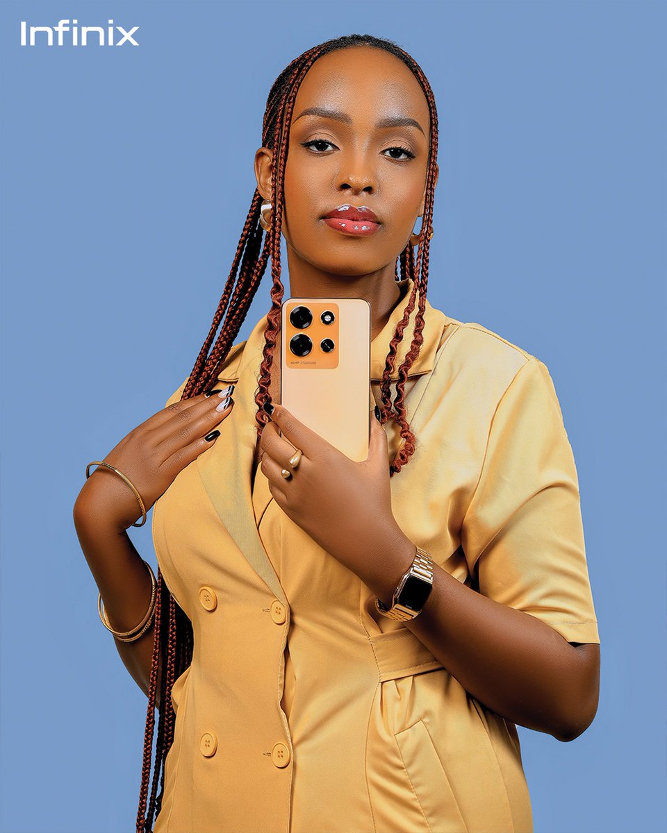 IrakozeHosy's tweet image. La simplicité est la clé du bonheur 😊 
Rien de mieux que le #design simple et élégant du # Note30Pro  pour vous accompagner quotidiennement 🥰🤩 📱 
BTw Turi cute je na Infinix Note30 Series🤭🤩😌

@infinixmobileburundi 
#Infinix
#note30series