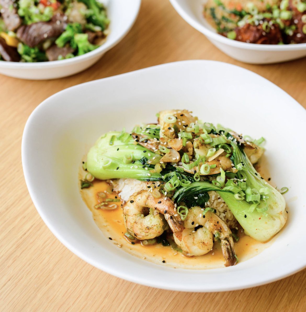 assemblyva's tweet image. All eyes on our Kung Pao 🍤, featuring bok choy, chili, jasmine rice, and pink peppercorn dust - available for lunch and dinner, Monday through Saturday.  #LiveAssembly