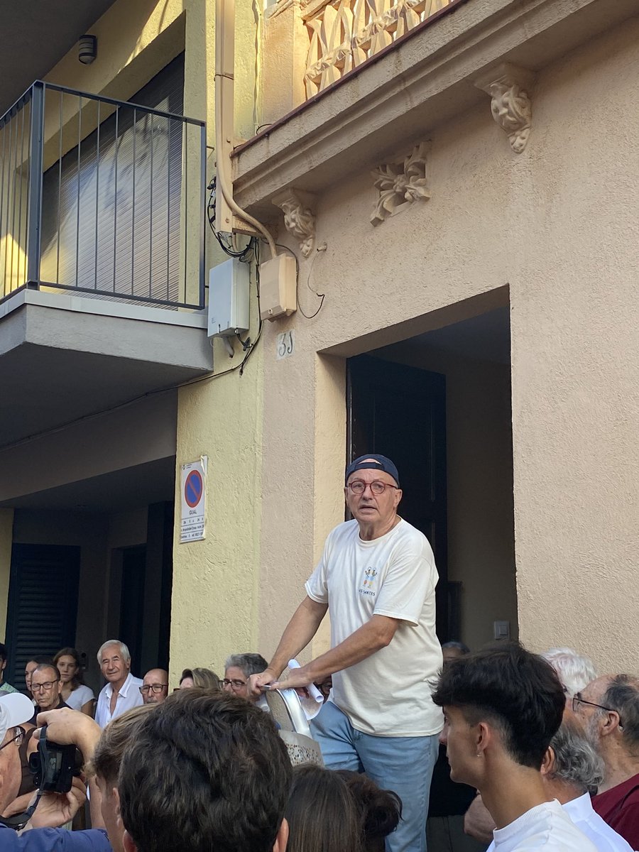 No hi ha millor discurs, en totes les Matinades, que el que pronuncia en Jaume Calsapeu, amb un sentit record avui per la Carme. De fet, cada 27 de juliol hi penso, no hi ha gairebé ningú que al llarg de l'any faci cap discurs en cap àmbit com els que fa en Jaume.