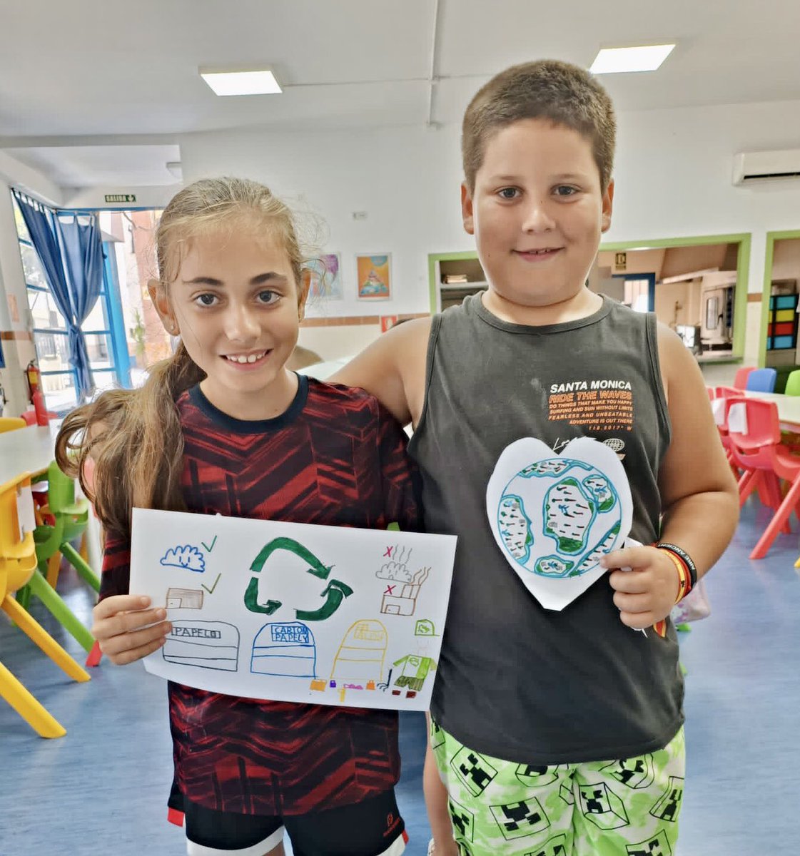 cd_safa's tweet photo. Concurso de dibujo en el Campus de Verano. Temática: CUIDA TU PLANETA♻️🌍🌳☀️
Dibujo de Irene y David😊
#Becasverdes
#BastekSOStenible
#baloncestoandalucia
#urbaser
#Valorcesto

@Fab_Andaluza
@AlmeriaFAB https://t.co/W5ki6niBt0