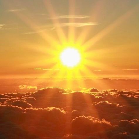 vitalholis's tweet photo. [INSPIR POST] - Histoire du Soleil ☀️
Le plus grand complot de tous. La conspiration solaire. Vous n'êtes pas prêt😎 🧵🧵 https://t.co/fbbgs7JE2r