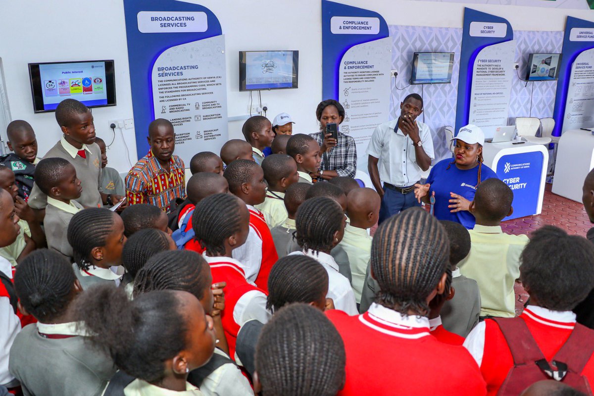 CA_Kenya's tweet photo. Engaging with students at the Kisumu Regional Show. We're showcasing the importance of this year's theme: "Promoting climate-smart agriculture and trade initiatives for sustainable economic growth."
#CAatKisumuRegionalShow
@CA_DGOfficial https://t.co/d9mly3UULp