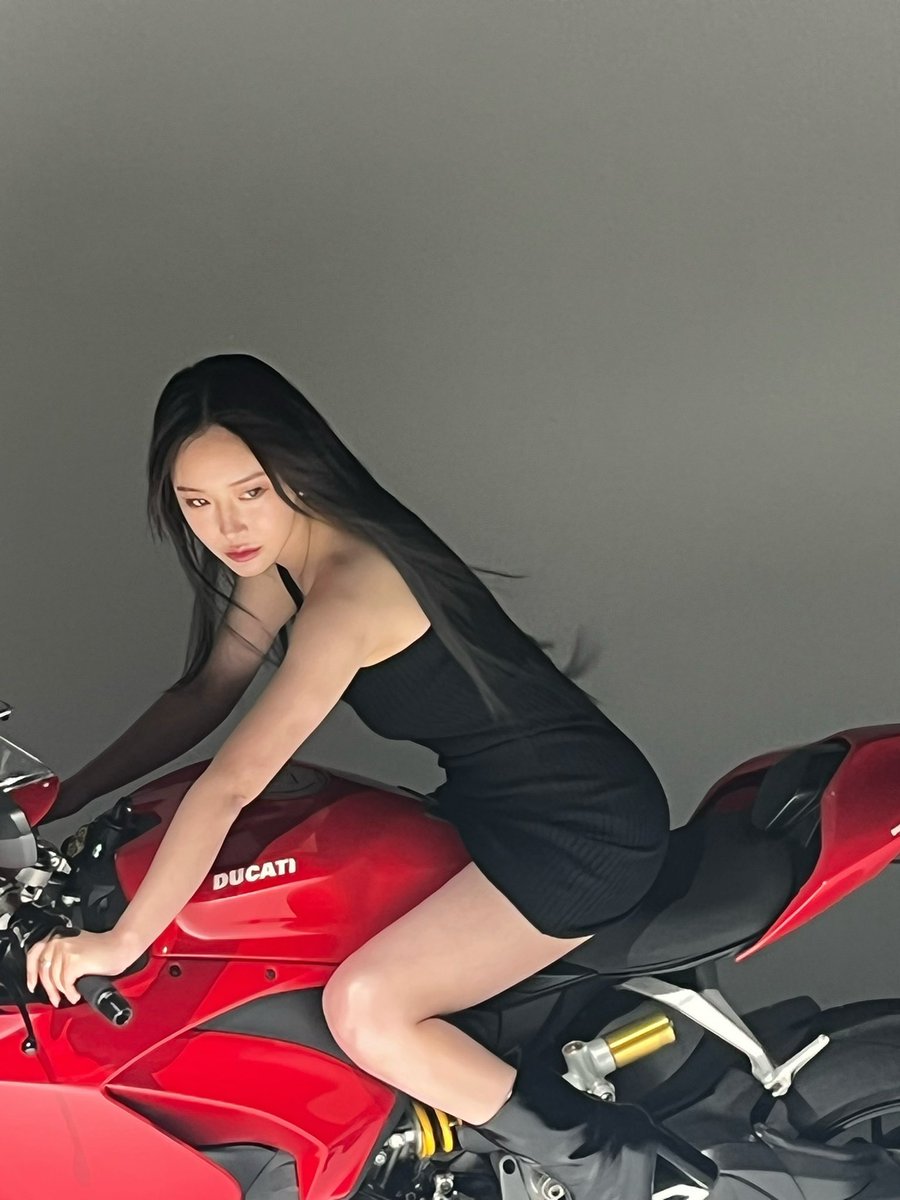 민영 / MINYOUNG tweet media