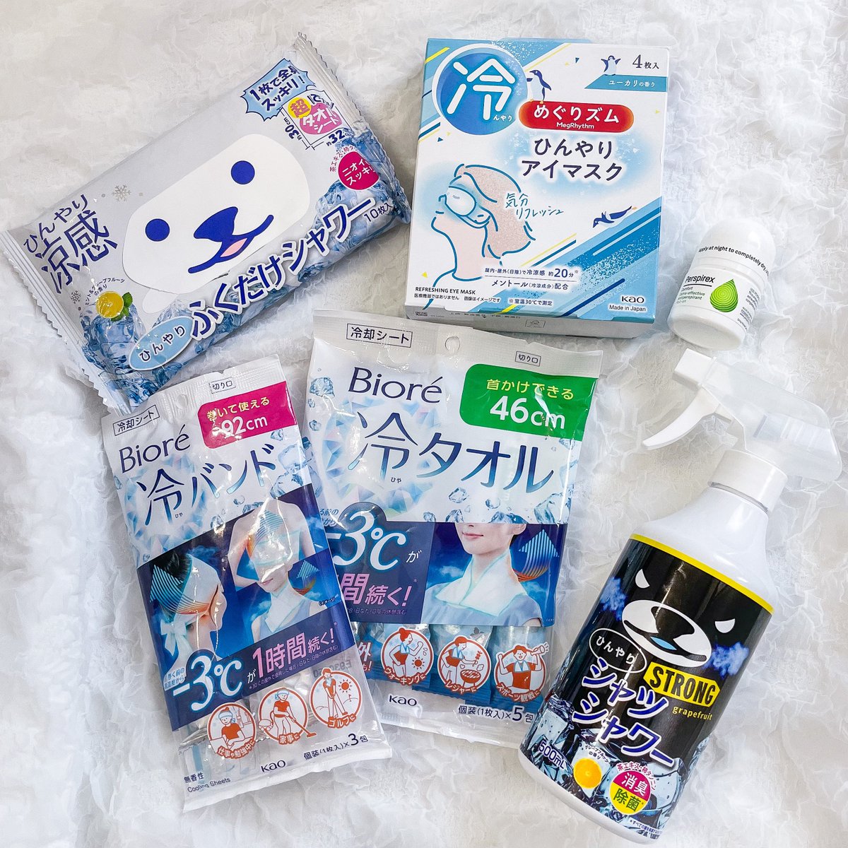 momochiko5's tweet photo. 東京の夏を生きる限界滝汗OLのガチ必需品置いておくね🥹🚿
暑い夏を生き延びるのに手離せない相棒たちよ、、😇🙏 https://t.co/WqXvhIOhz6