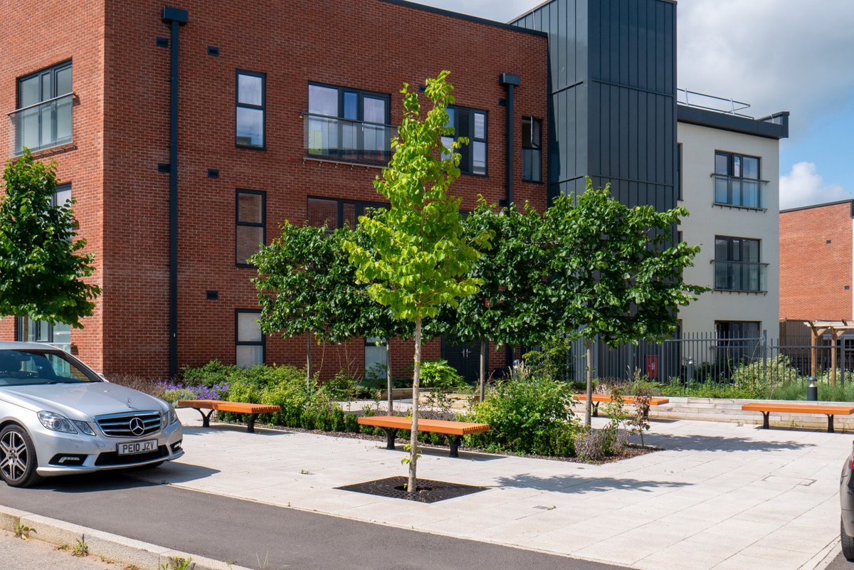 GreenBlueUrban's tweet image. On a recent photography trip to capture some of our #UrbanTreePlanting case studies, old and new, we visited Graven Hill, Bicester, and were thrilled to see this newly planted scheme thriving.

Read more: bit.ly/3Qf8Vyv

#UrbanTreePlanting