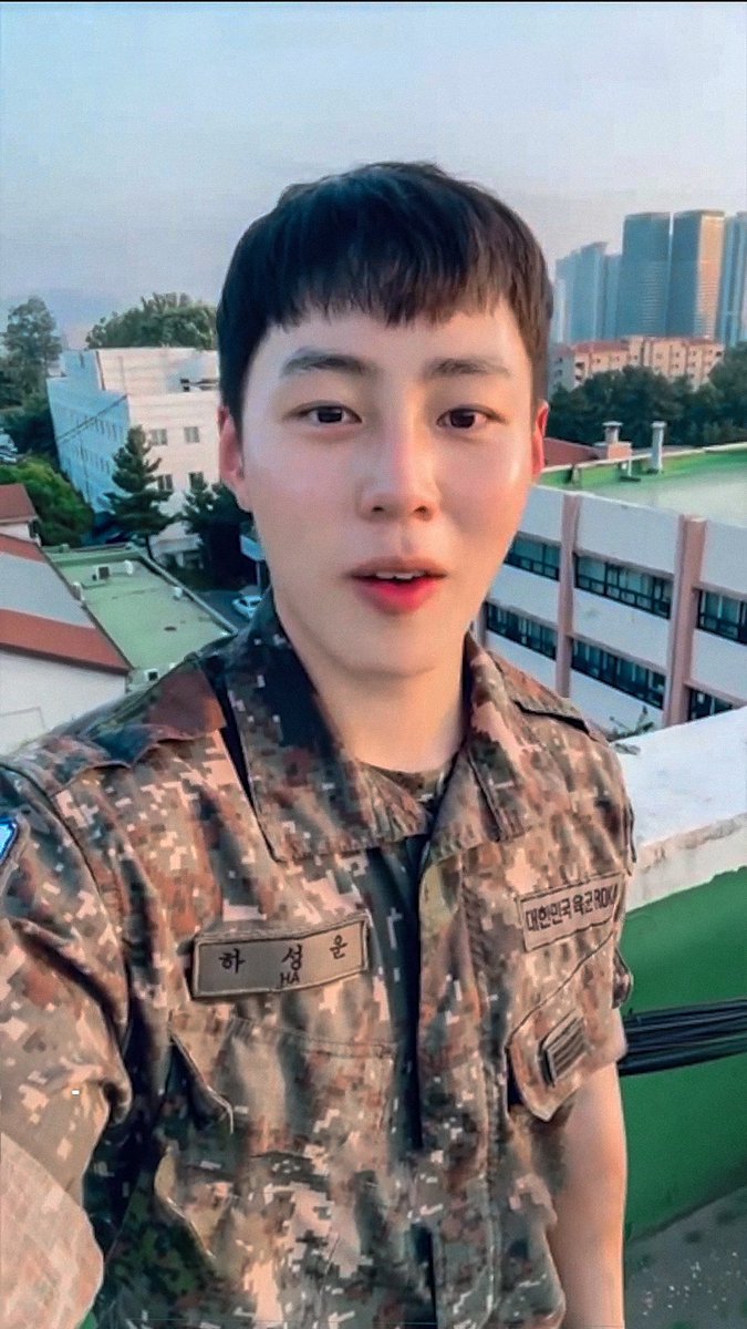 always_SENG's tweet photo. 🫡💚🩵

#하성운 #HASUNGWOON @gooreumseng https://t.co/o8IM7tbLba