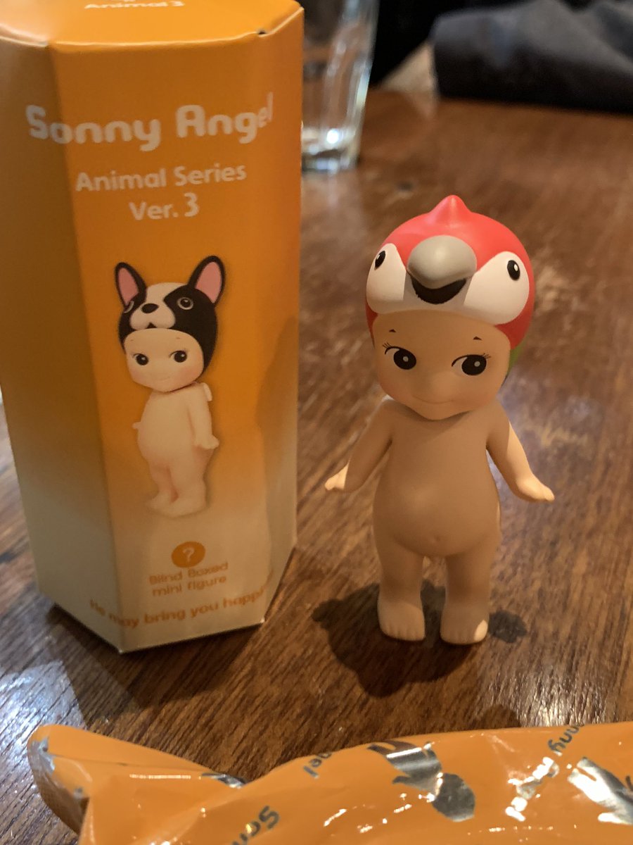 moonkartz's tweet photo. 🧸 wts lfb !

animal series ver. 3 macaw
₱350 (₱300 if payo); can also offer free sf through j&amp;t if within metro manila lang 🫶🏻

opened today so complete w box and foil 

# sonny angel ph version https://t.co/RFxLxgSEjn