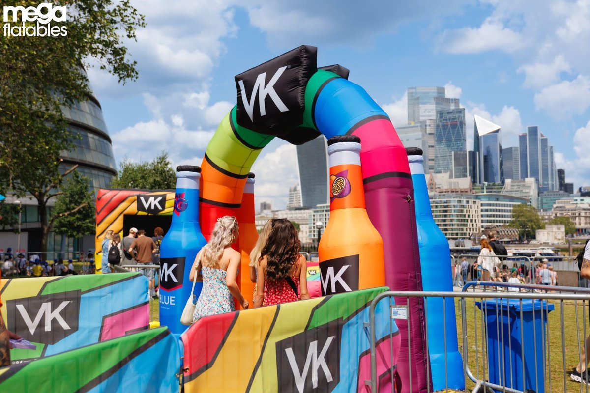 Megaflatables1's tweet image. We had great fun creating this 3D arch for @vkdrink 📷 #custommade #custommadearch #inflatablearch #vk #bespokeinflatable #summerevents #megaflatables