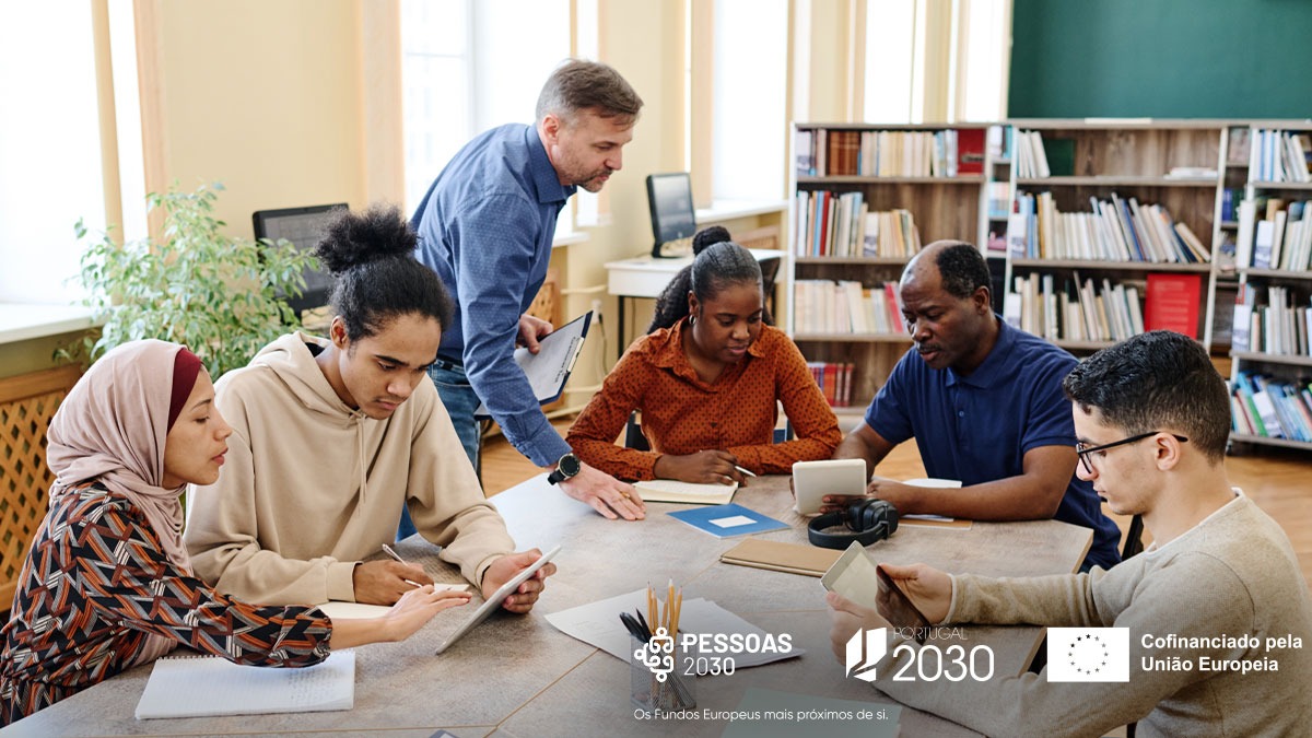 🇪🇺 💹 O Eurostat publicou as estatísticas europeias sobre a integração dos migrantes em áreas como emprego, educação, inclusão social e outras. 

➪ Saiba mais em shorturl.at/kEIY0

#pessoas2030 #portugal2030 #FSEMais #fundoseuropeus #EuropeanYearofSkills