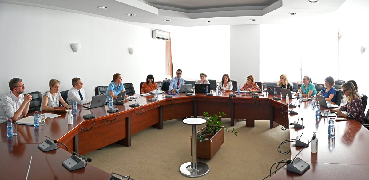 narodna_banka's tweet photo. Средба Ангеловска-Бежоска ‒ Габриел: Поддршка од ЕИБ за спроведување на стратегијата за „зазеленување“ на финансискиот систем.
https://t.co/Eu6mSqL8oo https://t.co/AjPUsWMUz1