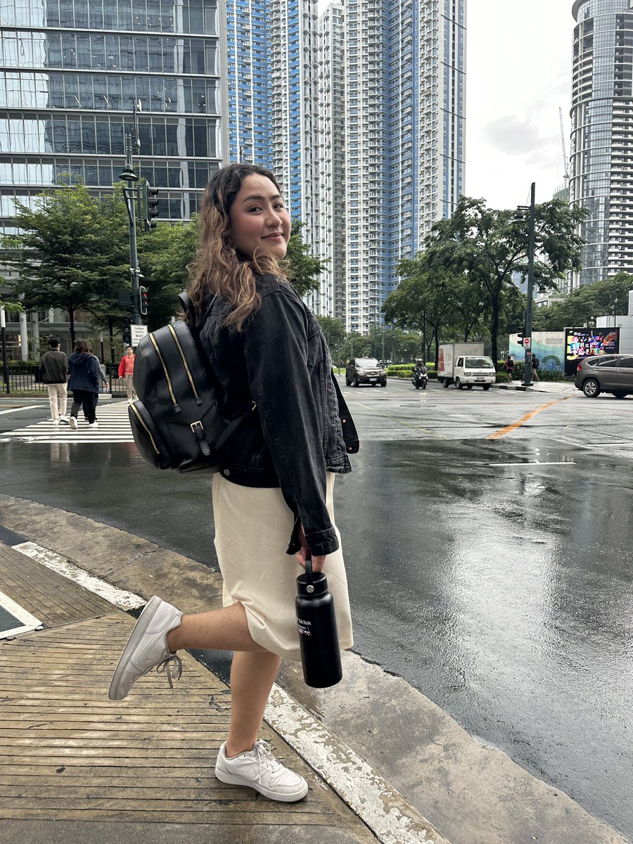 yishaaang's tweet photo. Sooo gloomy 🙃 https://t.co/3as5tiMqPA