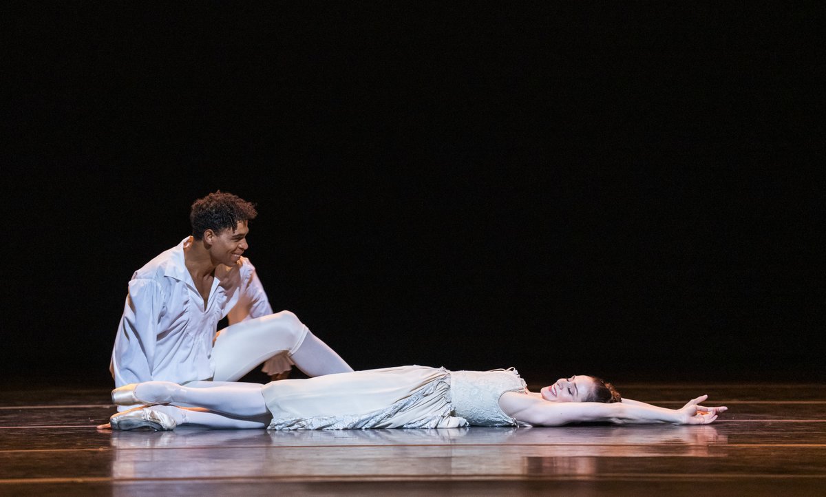CAcostaOfficial's tweet photo. Last night was one of the most special moments of my life. To return to the @RoyalOperaHouse stage filled with so many wonderful memories, and to be reunited with my old dancing partner and very dear friend @MNunezOfficial is a particular privilege. https://t.co/pNsAJkMu68