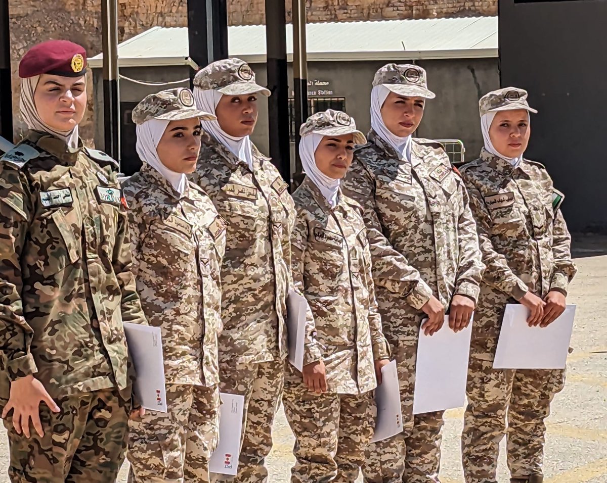 CanEmbJordan's tweet photo. تفخر كندا بتقديم بناء القدرات في مجال مكافحة الإرهاب للقوات الخاصة الأردنية. نساء رائدات! #المرأة_والسلام_والأمن #CTCBP
#قرار1325 #JORSOF https://t.co/8Yrh2Nr0Fg