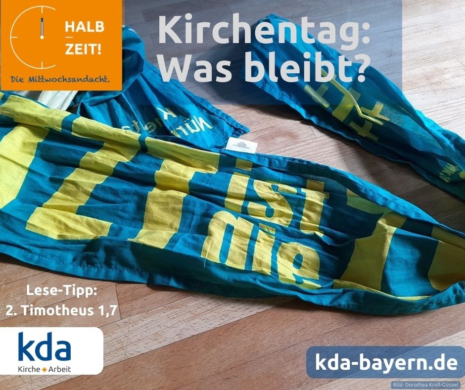 kdaBayern's tweet image. #Halbzeit! 👉 kda-bayern.de/kirchentag-was…
„[...] der #Kirchentag ein Fest zur richtigen Zeit in unserem (kirchlichen) Leben.“
Unsere kda-Kollegin Dorothea Kroll-Günzel, verantwortlich für die Aktion #1plus1, blickt in ihrer #Mittwochsandacht zurück auf den  #DEKT2023