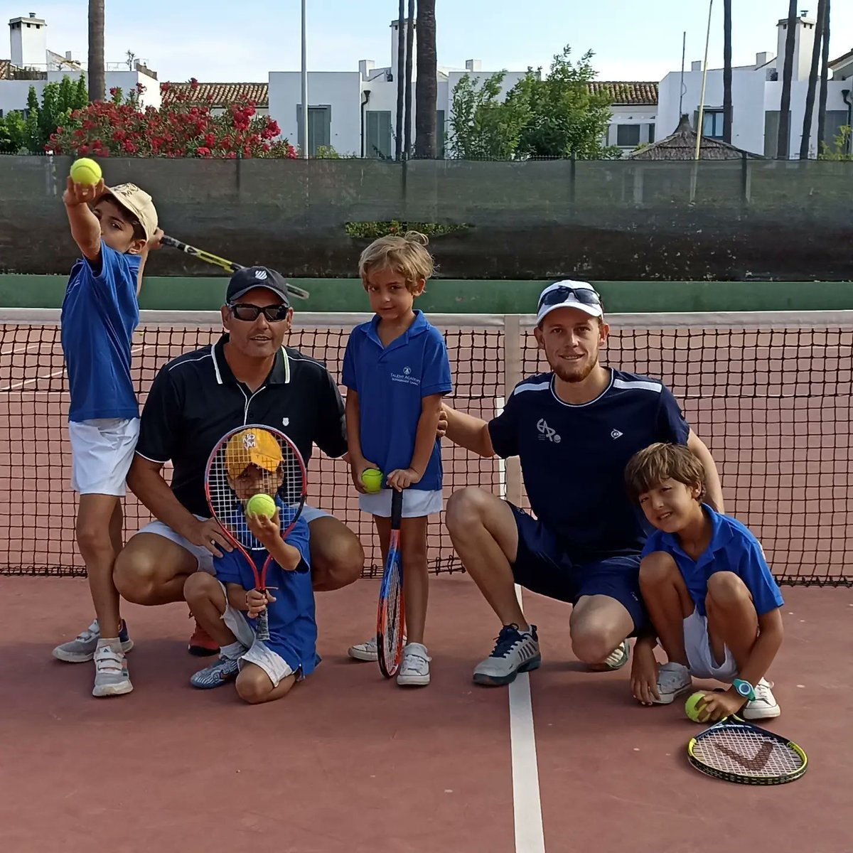 eapadel's tweet photo. Último día de actividades tenis &amp; pádel del talent academy sotogrande camps.
Una temporada más todo un exito https://t.co/IIh2nqBLAj
