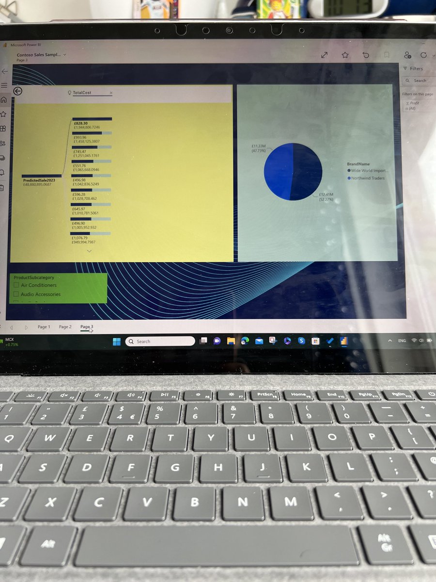 DipuLis's tweet photo. I made this report as a learner. My e5-pro free trial is over. Is this why I am not getting the map visuals? #CityLis #datascience # Power BI https://t.co/5AU2s1htp0