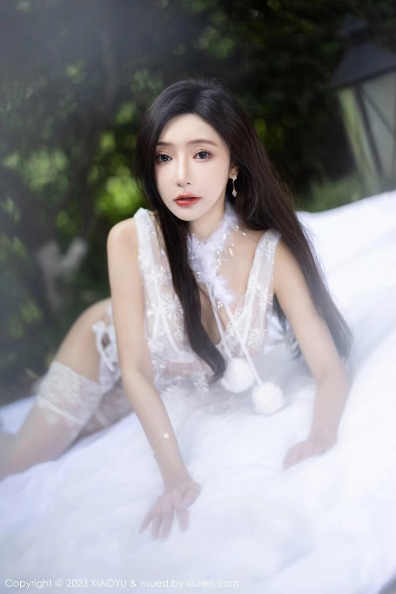 2023.07.27新图上新💕

“舔了舔自己的嘴唇，好甜，果然是甜妹”

高清完整版写真102P https://t.co/qYnSPFQnMM