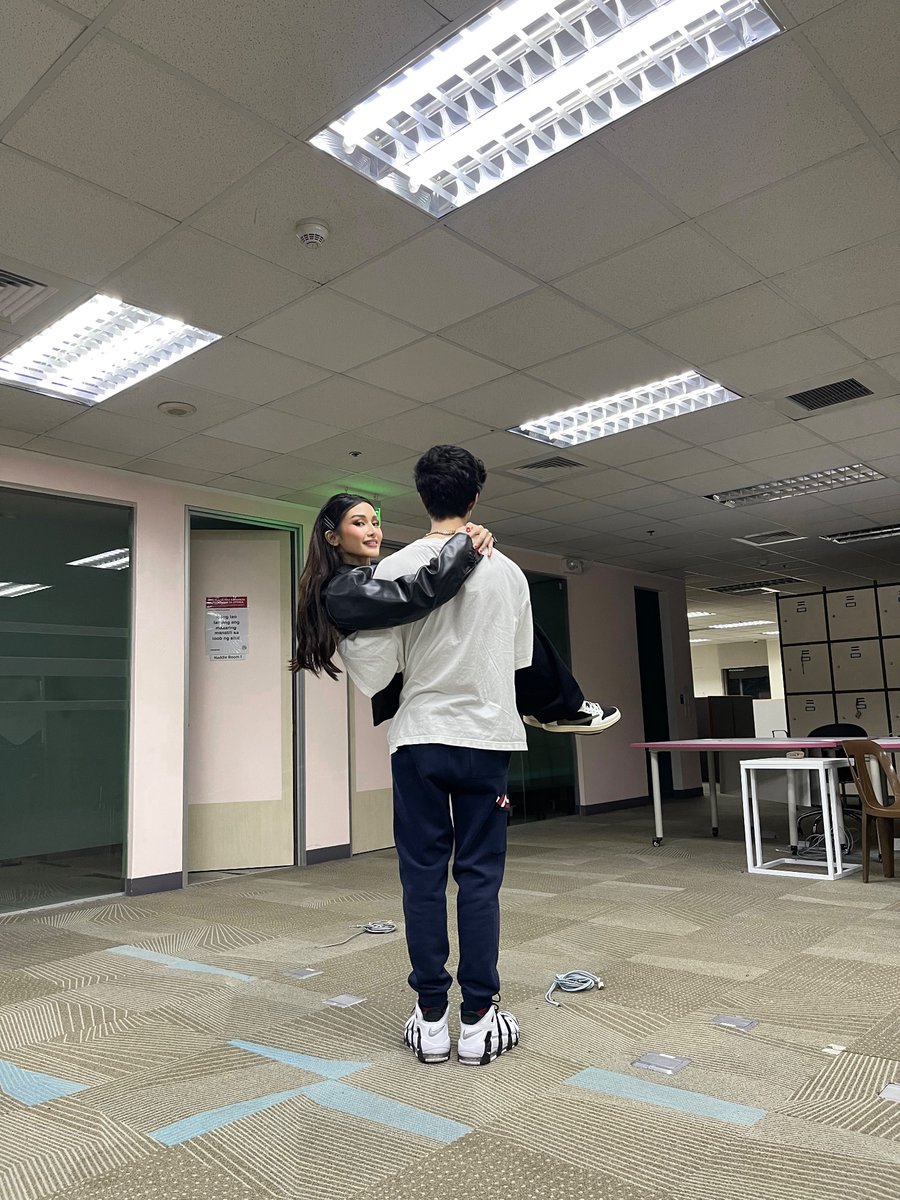 StarPopPH's tweet image. So, the girls is.... @ChieFilomeno !!! 🙂

Bye, losing control rn. 💔

@kiceisnice #LosingControl #Kice