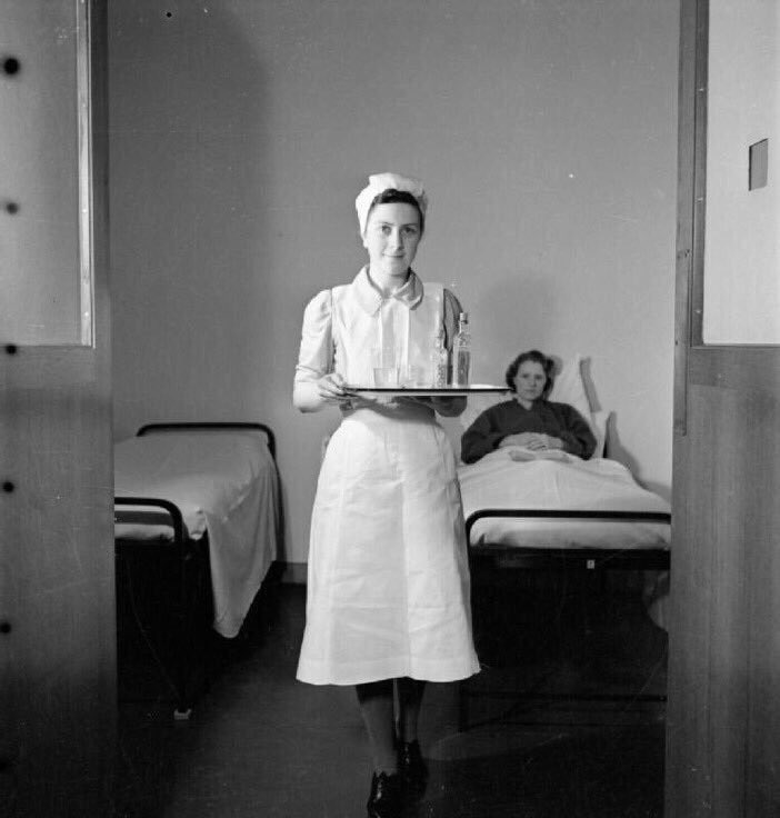 Student nurse pictured in 1943 #histmed #histnurse #historyofmedicine #historyofnursing #pastmedicalhistory