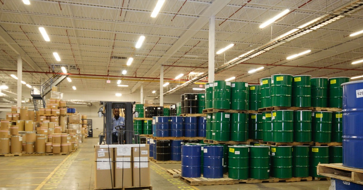 NightSearcher's tweet photo. SafATEX TITAN impact resistant LED Linear Floodlights provide an even quality of light to improve site visibility &amp; employee safety for facilities containing Chemicals &amp; #Petrochemicals, Oil &amp; Gas &amp; hazardous #flammablematerials - #ATEX certified for Gas Zone 1 and Dust Zone 21. https://t.co/eEA6iycYAt