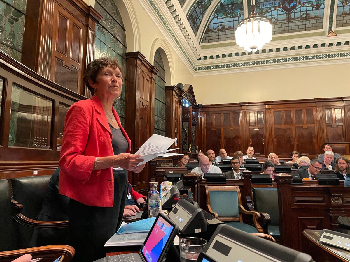 People fleeing violence and persecution should be treated with compassion, supported and included. Last night @Calderdale Council we passed a motion committing to becoming a local authority of sanctuary for refugees and asylum seekers. We proudly offer a warm welcome here.