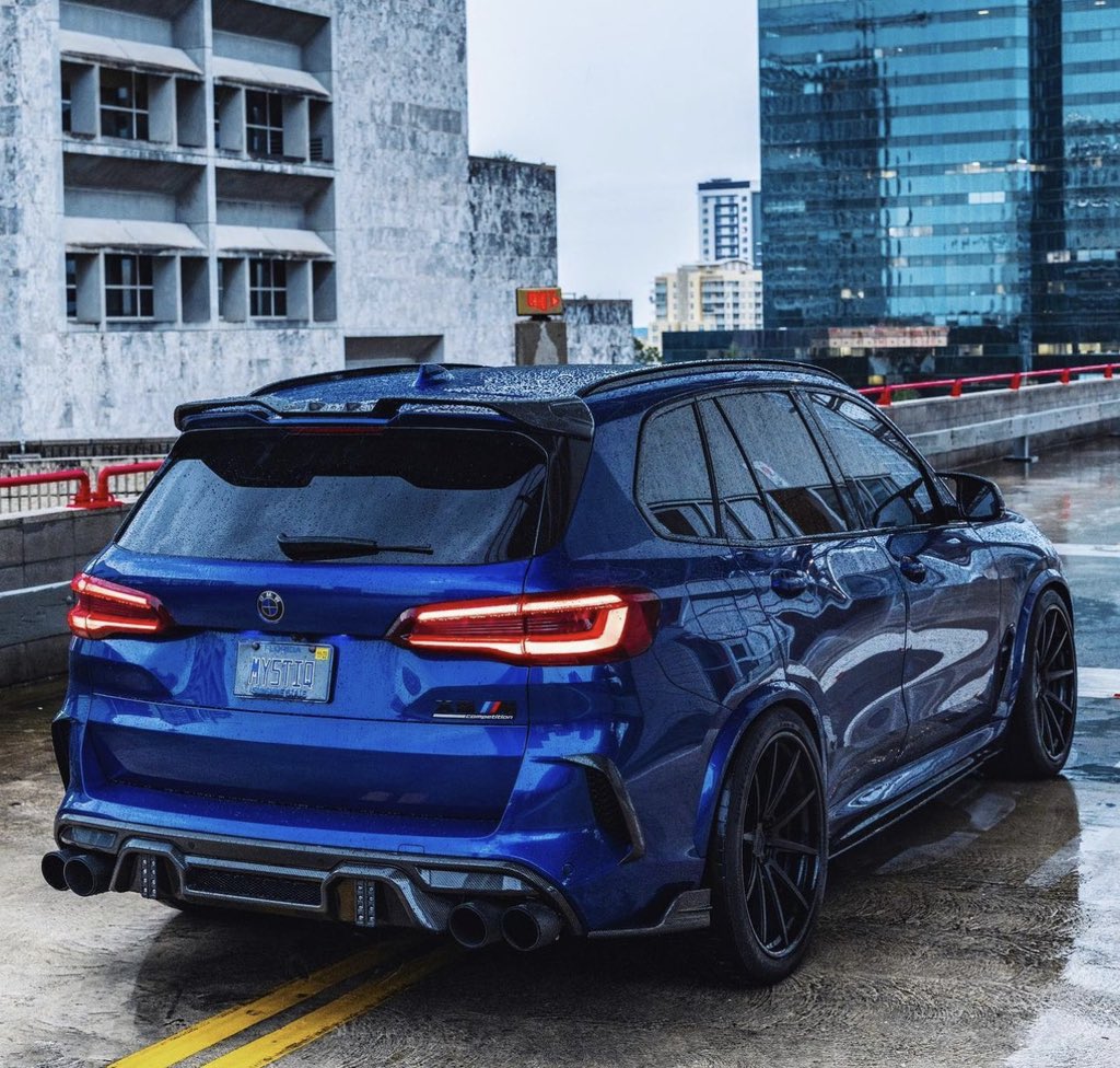 carpxrnpicx's tweet photo. BMW X5M Competition https://t.co/pbKuGsFXY0