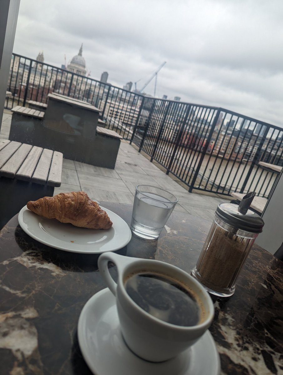 Emma 🧡 tweet media