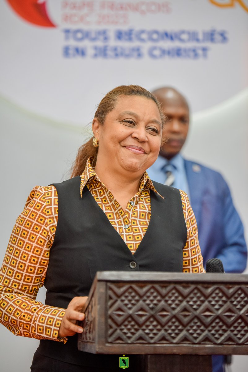 BestineKazadi's tweet image. Bana #Vea mes supporters merci du fond du cœur pour votre confiance et ma réélection à la #Présidence de #VCLUB 
J’ai une pensée spéciale pour mon père #PapaKazadi qui m’a transmis son amour pour notre famille vert et noir,