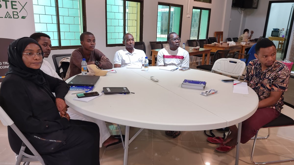 StateSuza's tweet photo. The State University of Zanzibar (SUZA) has welcomed new students who will participate in Multi Competence Learning Phase Two (MCL 2.0) under #GeoICTProject together with #ResilienceAcademy. That occasion has been held today in #WastexLab at Computing Building, SUZA Tunguu. https://t.co/brC9069Za1